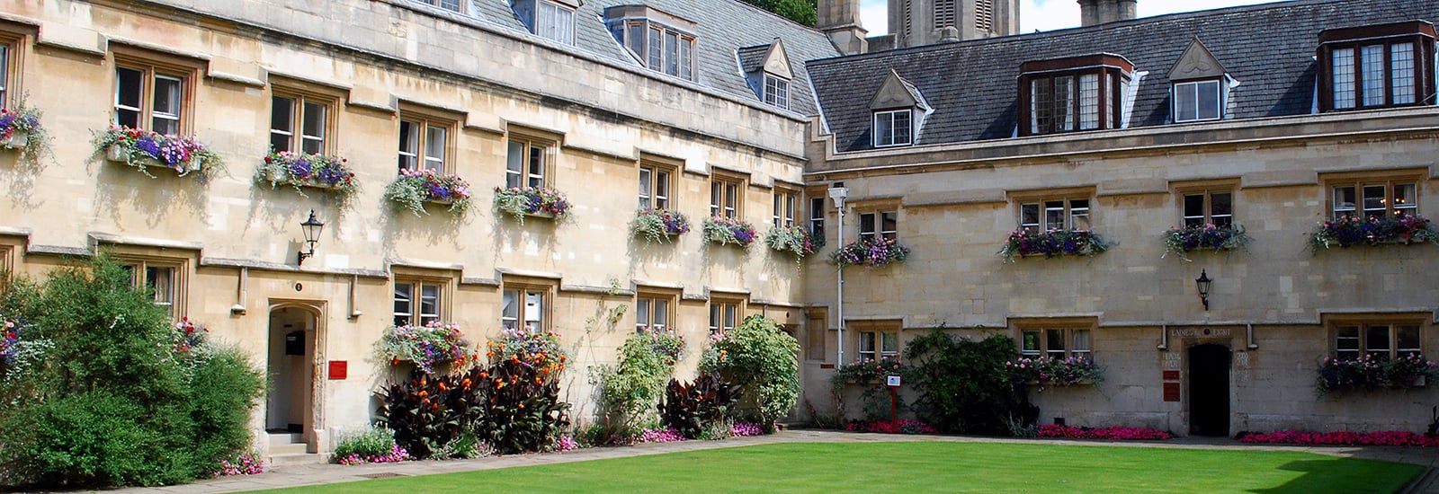 Pembroke College University of Oxford